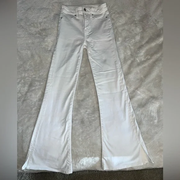 American Eagle Outfitters Crisp White Denim Boot Cut Jeans - Picture 1 of 8